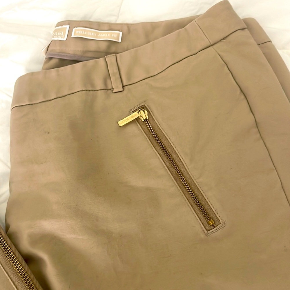 Women’s Micheal Kors Wellesley ankle fit